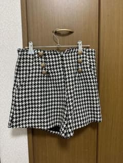 千鳥格子柄 ツイードショートパンツ 金ボタンのサムネイル