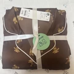 GU サテンパジャマ 長袖＆ロングパンツのサムネイル
