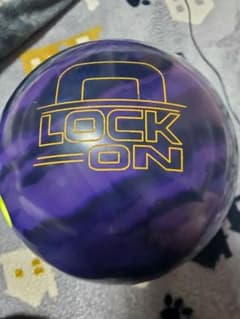 STORM LOCK ON ボウリングボール 15ポンド2オンス - メルカリ