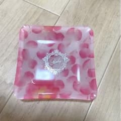 rady インテリアトレイ 花びら柄 rady インテリアトレイ 花びら柄 - メルカリ