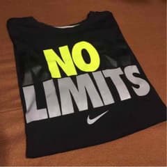 NIKE SB Tシャツ adidasのサムネイル