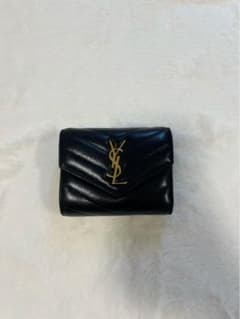 サンローラン モノグラム コンパクトウォレット（YSLロゴ / Vステッチ