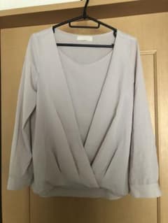 anySiSきれいめブラウス 美品のサムネイル