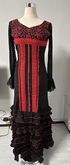 ソニアジョーンズ　フラメンコドレス 黒と赤のコンビ ソニアジョーンズ フラメンコドレス 黒と赤のコンビ - メルカリ