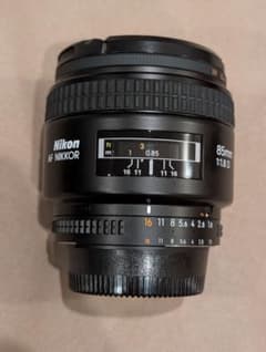 ✨実用✨ Nikon AF NIKKOR 85mm F1.8 Dのサムネイル