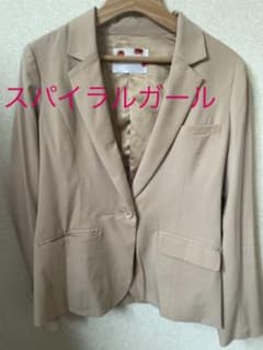 テーラードジャケット ベージュのサムネイル