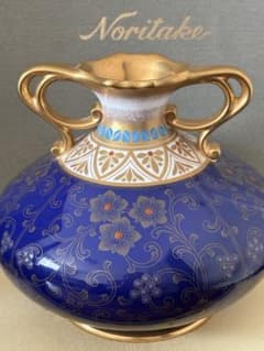 Noritake Art Vase, Lapis Lazuli Gold-Painted Grape Design, Item No. 52922, Rare Item, Comes with Original Box, Excellent Condition