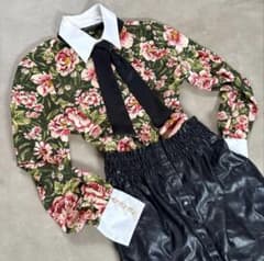 상태좋음 ZARA WOMAN XS 꽃무늬 보우타이 브라우 그린 핑크 화이트 Y2K