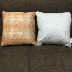 n．様専用  東洋羽毛 ペアクッション♡フェザー100%のサムネイル