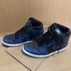 NIKE AIR JORDAN 1のサムネイル