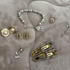 アクセサリーのサムネイル