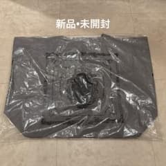 ★新品未開封★レディーガガ THE MAYHEM BALLトートバッグGRAYのサムネイル
