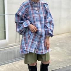 Kastane カスタネ　チェックタックボリュームブラウスのサムネイル
