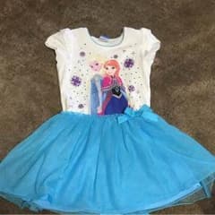【ちみちゃん様専用】アナと雪の女王ワンピースのサムネイル