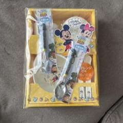 【未開封】ピジョン　ディズニー　ベビー用食器セットのサムネイル