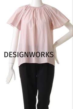 ♦︎値下げ♦︎【DESIGNWORKS】タフタタックブラウス　ピンク38のサムネイル