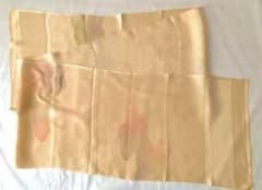 【新品未使用】正絹  帯揚げ 紋綸子  友禅  ぼかし染《 春霞 》薄赤香色のサムネイル