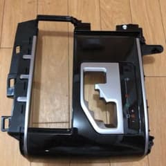30系アルファード 黒木目のサムネイル