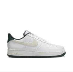 Nike Air Force 1 ’07 LV8 “Vintage Green”のサムネイル