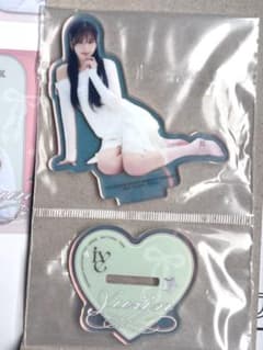 IVE 一番くじ ユジン アクリルスタンドのサムネイル