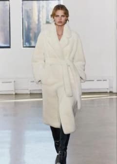 ZARA ZW ベルト付きフェイクファーコート M - メルカリ