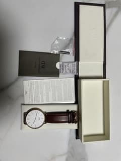 Daniel Wellington 腕時計 レザーベルトのサムネイル