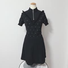 REDVALENTINO レッドヴァレンチノ　ブラックワンピース　ブランド　上品 REDVALENTINO レッドヴァレンチノ ブラックワンピース ブランド 上品