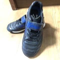 umbro アンブロ　サッカー　トレーニングシューズ　17cmのサムネイル