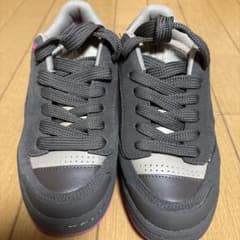 Reebok グレーブラウン/ピンク スニーカー 24.5cmのサムネイル
