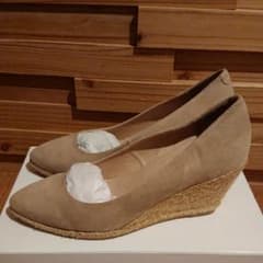 ヌエール パンプス 37のサムネイル