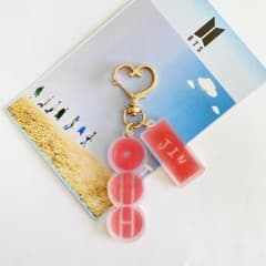 BTS ジン JIN キーホルダー ARIRANG アクリルキーホルダー - メルカリ
