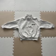 GU グレー ハーフジップ トレーナー UNDAUNTED ロゴ入りのサムネイル