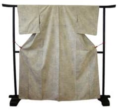 美品 素敵な 本場白大島紬（径横絣・正絹）未使用＜TT1263＞ - メルカリ