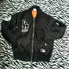 送料込み！美品 LB-03 LA Dodgers アウターのサムネイル