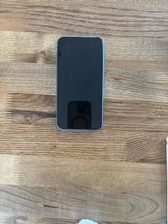 iPhoneXR128GBのサムネイル