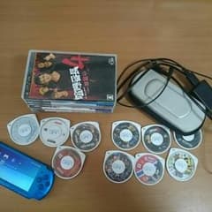 PSP3000本体、PSPソフト10枚、充電器などのサムネイル