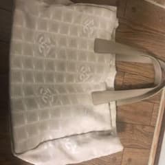 シャネルバッグのサムネイル