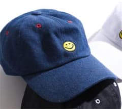wego  スマイル刺繍 デニムキャップ ♡ 男女兼用のサムネイル