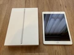 iPad 第5世代 Wi-Fiモデル 128GB シルバー 【刻印有】 - メルカリ