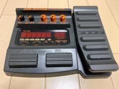 ZOOM BFX-708 多彩なエフェクトを搭載したベース用マルチエフェクターのサムネイル