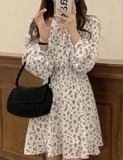 小花柄 サープリス ネックライン ドレスのサムネイル
