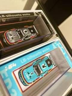 LBWK FD3S RX-7 ミニカー 1:64チェイスとノーマル2台セット LBWK FD3S RX-7 ミニカー 1:64チェイスとノーマル2台セット - メルカリ