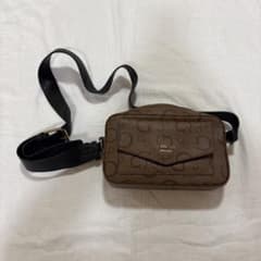 GUESS ショルダーバッグのサムネイル