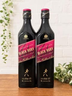 ジョニーウォーカー ブラックルビー 700ml 2本セットのサムネイル