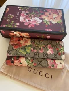 GUCCI  GG ブルームス　コンチネンタルウォレット　長財布のサムネイル