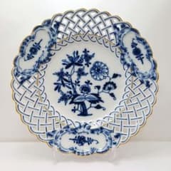 【古マイセン】金彩 透かし皿 ピアスプレート「朱金オニオン／レッド＆ゴールド」 古マイセン】金彩 透かし皿 ピアスプレート「朱金オニオン