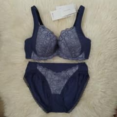 トリンプ 癒しのブラ 621 D75 Lセット M008 定価10120円 - メルカリ