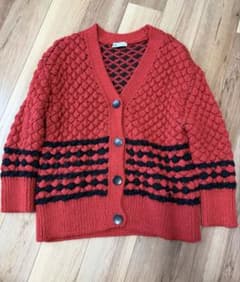 ZARA ニット カーディガン レッド ブラックのサムネイル