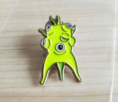 大阪万博 チェコ館 レネ ピンバッジ - メルカリ