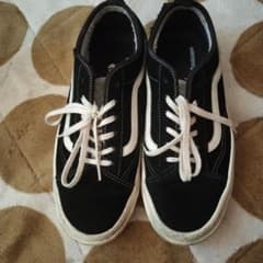 Vans スニーカー ブラック/ホワイト 9.5 UKのサムネイル
